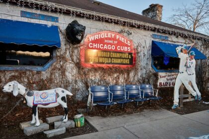 Five Cubs pitchers blank Braves to avoid sweep